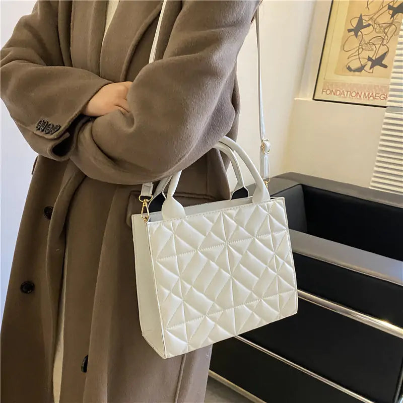 Chic Lattice Shoulder Bag