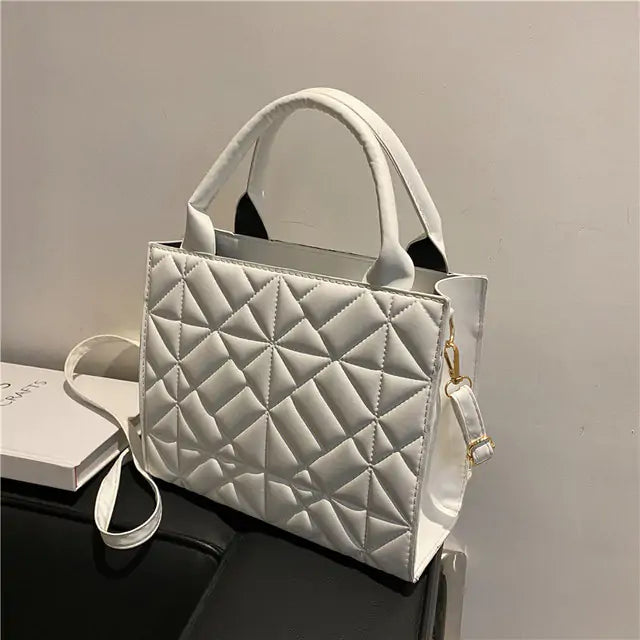 Chic Lattice Shoulder Bag