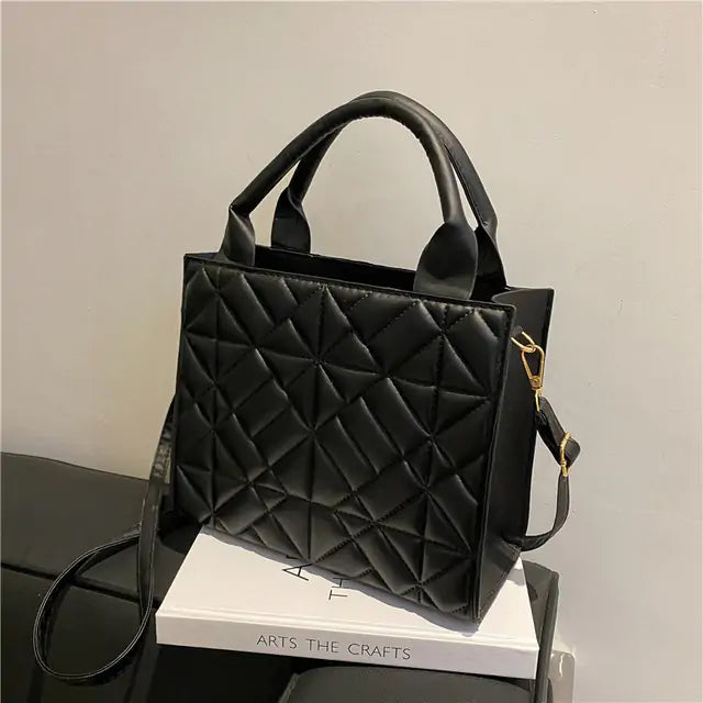 Chic Lattice Shoulder Bag